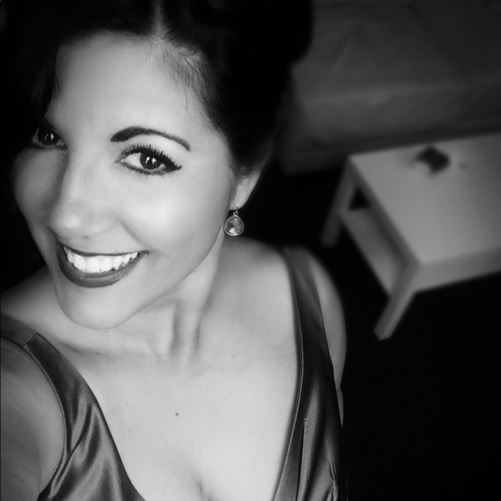 Meet your Posher, Nicole